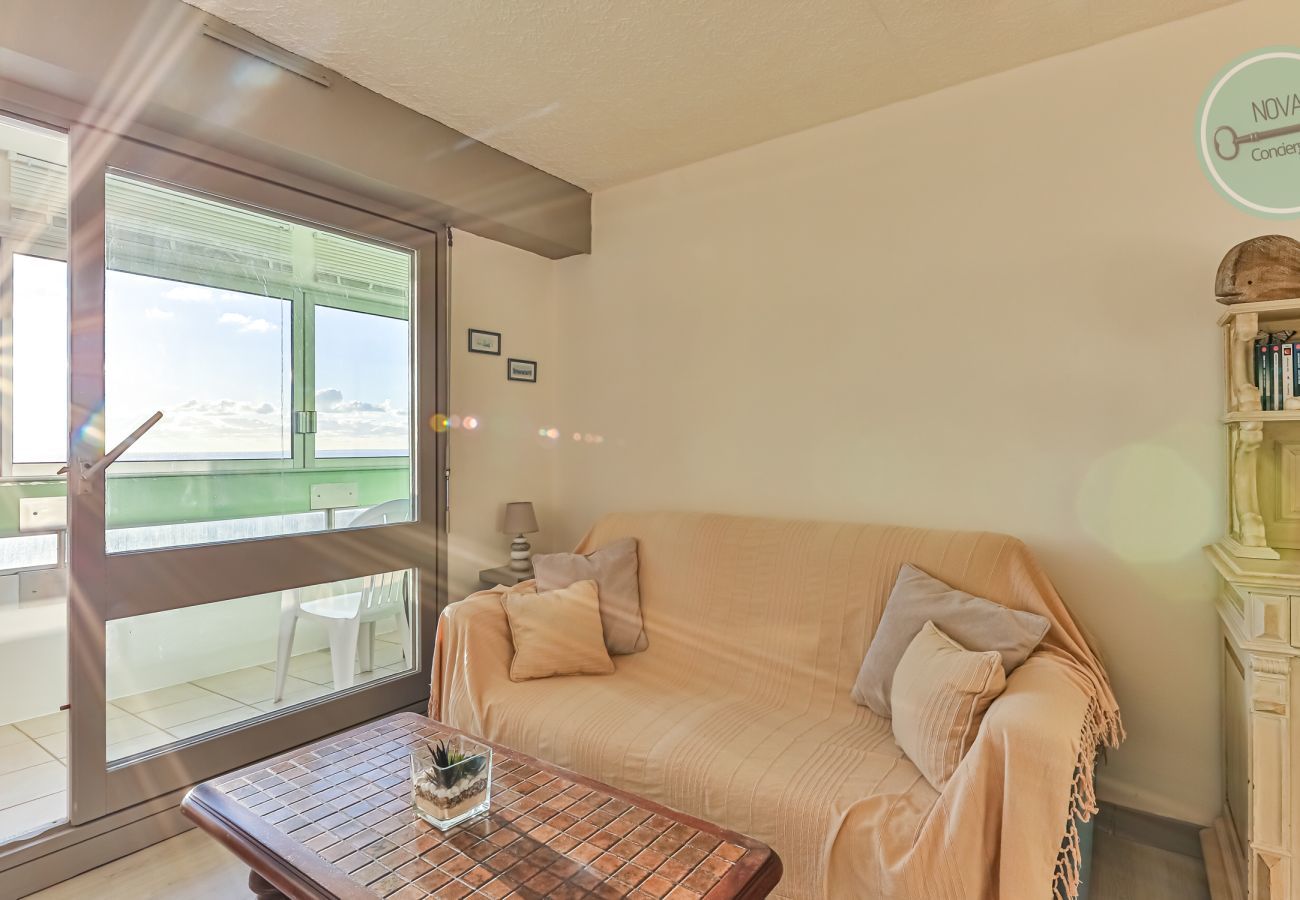 Apartment in Saint-Hilaire-de-Riez - Constellation E156