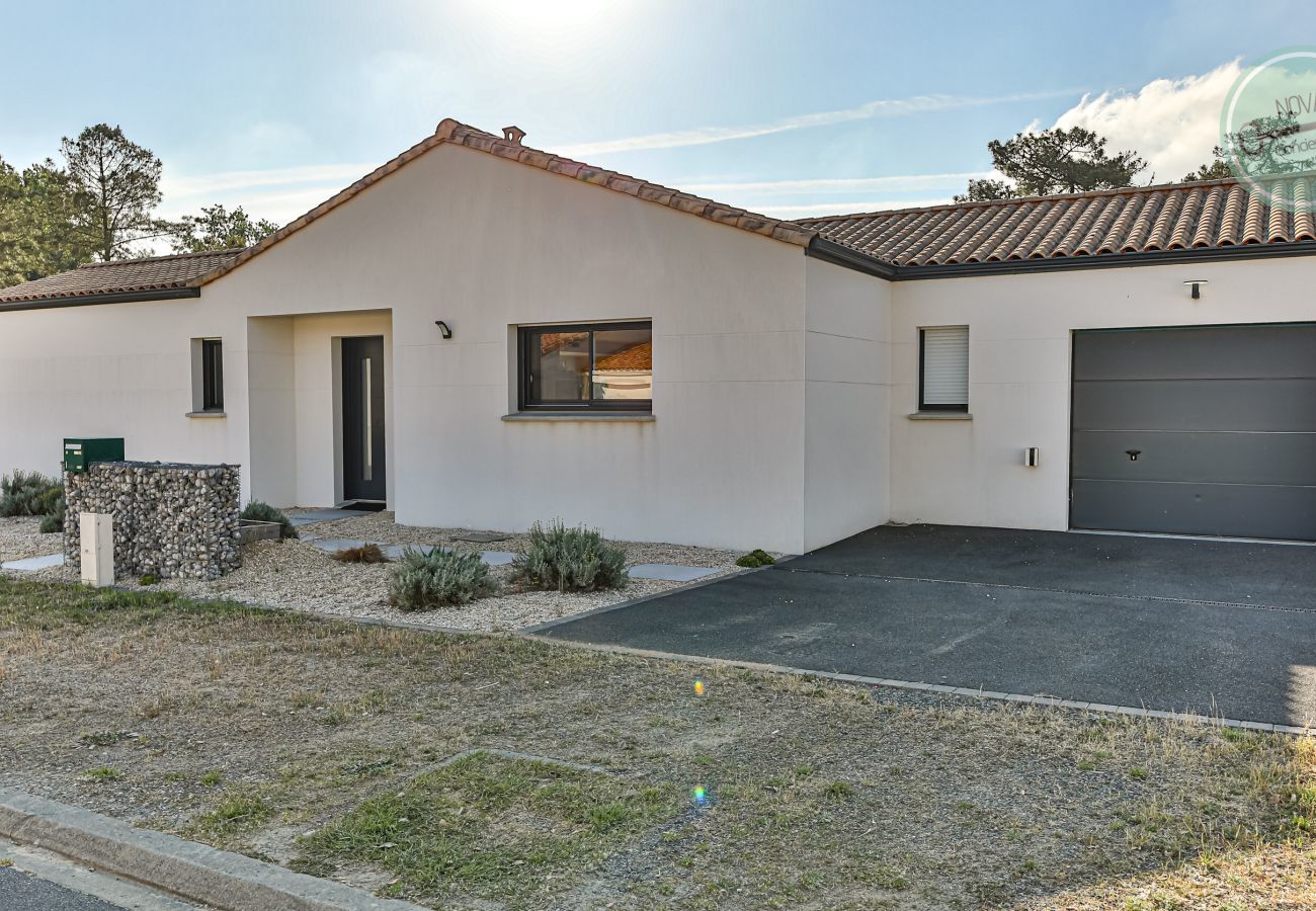 Villa in Saint-Jean-de-Monts - Villa Fleur de Dune